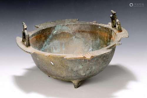 Ember basin, Persia, probably 14-16. Century, bronze