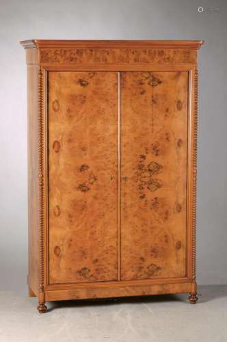 Cupboard, late Biedermeier, around 1840/50, walnut