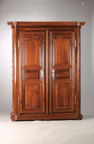 Baroque cupboard, Alsace, around 1780, solid walnut