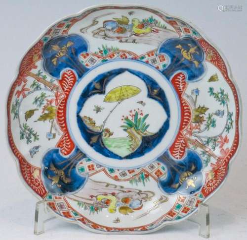 Teller mit gewelltem Rand Japan, Imari