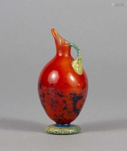 Charles Schneider (1881-1953), Pichet miniature en verre ora...