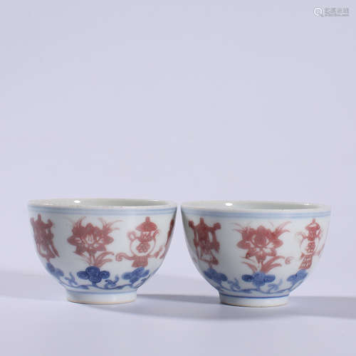 A pair of blue and white underglaze red cups