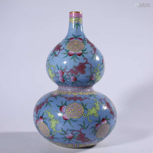 Pastel gourd bottle