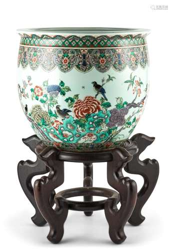 A Chinese Enameled Porcelain Jardini?re