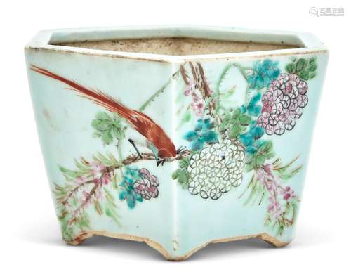 A Chinese Enameled Porcelain Planter