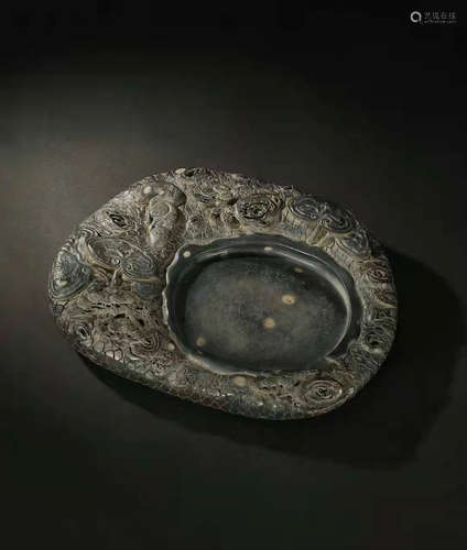 Duan Inkstone with Plum Blossom Pit