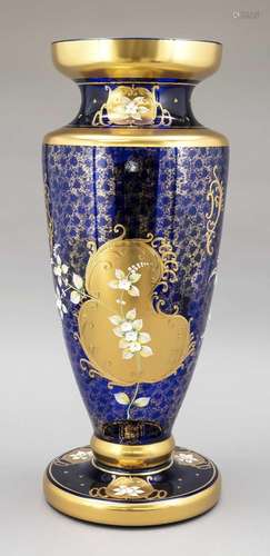 Large vase, 20th century, probably Bo