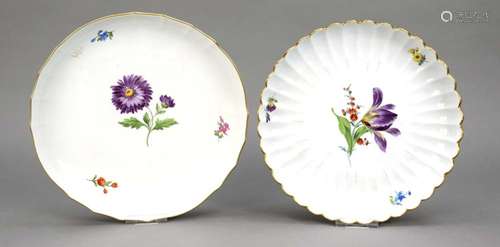 Two round bowls, Meissen, polychrome