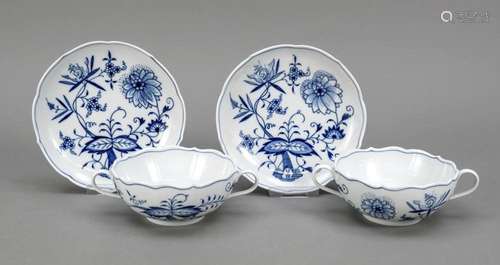 Two soup cups with saucer, Meissen, m