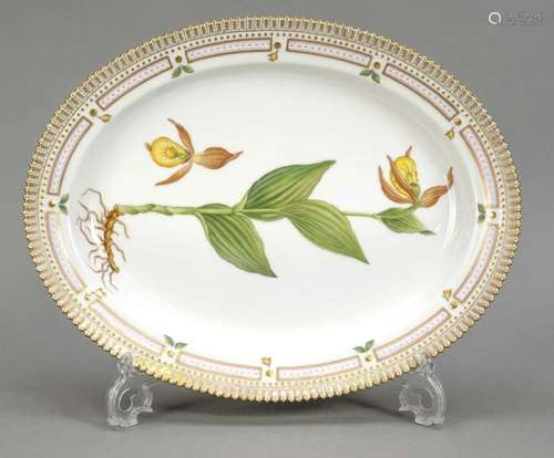 Oval serving plate, Royal Copenhagen,