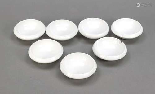 Set of 7 small bowls KPM Berlin, bran