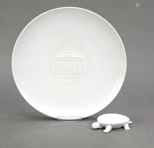 Plate and turtle, KPM Berlin, 2nd hal