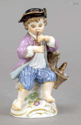 Gardener boy with oboe, Meissen, arou