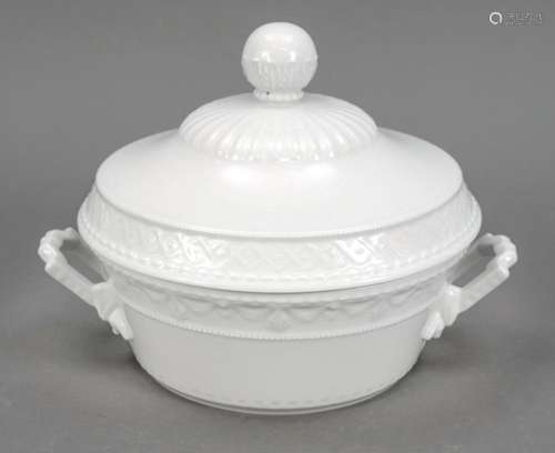 Round lidded tureen, KPM Berlin, mark