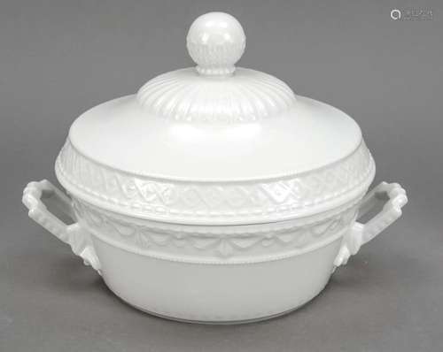 Round lidded tureen, KPM Berlin, mark