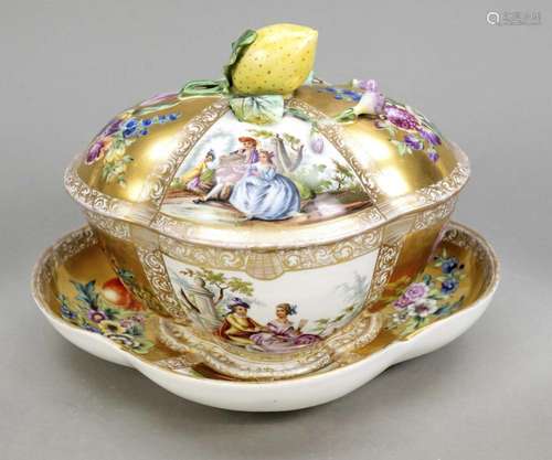 Lidded tureen on presentoir, Helena W