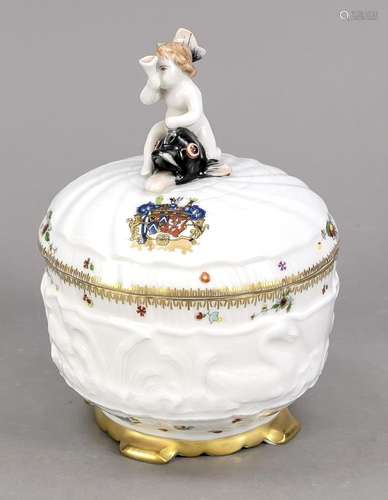 Lidded box, Mottahedeh, Vista Alegre,