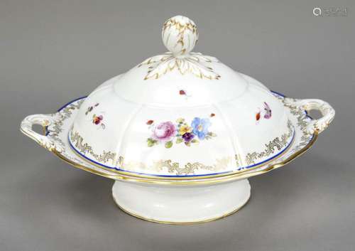 Round lidded tureen, KPM, mark 1870-1