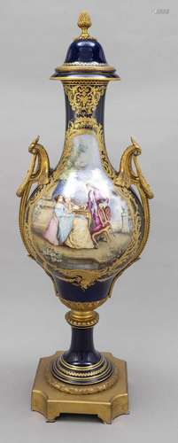 Lidded vase in the style of Sevres of