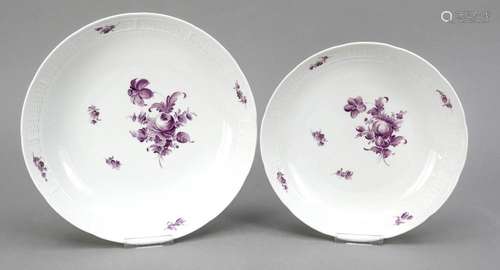 Two round bowls, Nymphenburg, mark 19