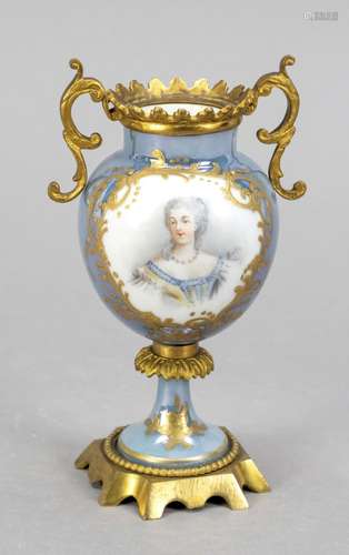 Small ornamental vase in Sevres style