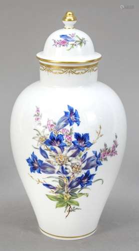 Lidded vase, Meissen, c. 1950, 2nd ch