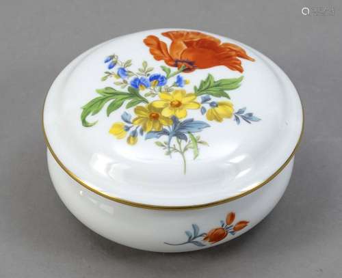 Round lidded box, Meissen, around 198