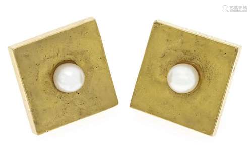 Designer Akoya stud earrings G