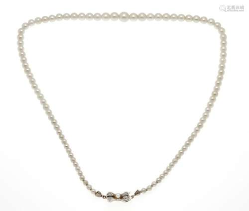 Pearl necklace with pin clasp