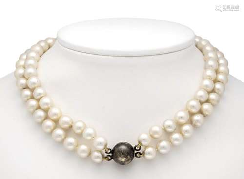 2-row pearl necklace with magn