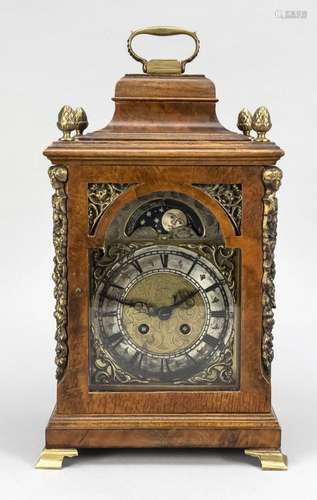 Table clock oak, Enland circa 193