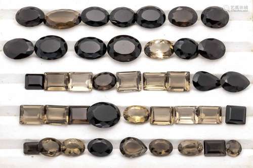 Large assortment of smoky quar