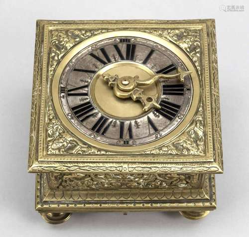 Horizontal table clock replica ar