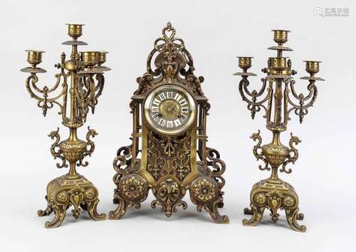 Bronze clock set with side plate,