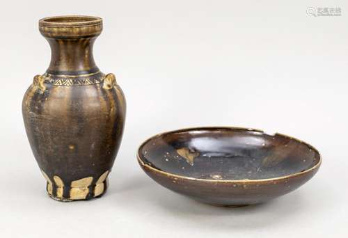 Monochrome vase and bowl, China,