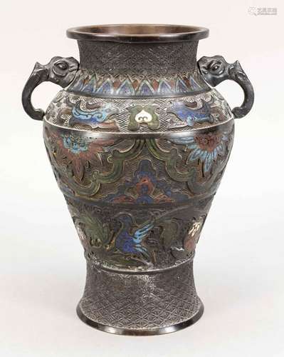 Vase, China, 19th/20th c., bronze