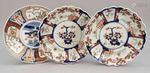 3 Imari plates, Japan, 19th c., 2