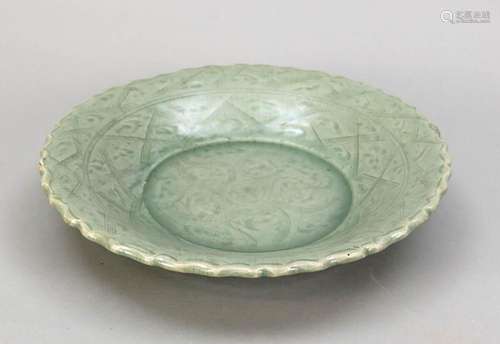 Longquan celadon plate, China, pr