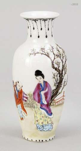 Small Famille Rose vase, China, R