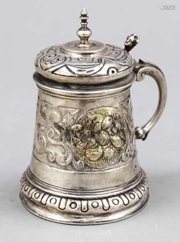 Small lidded tankard, 19th cen