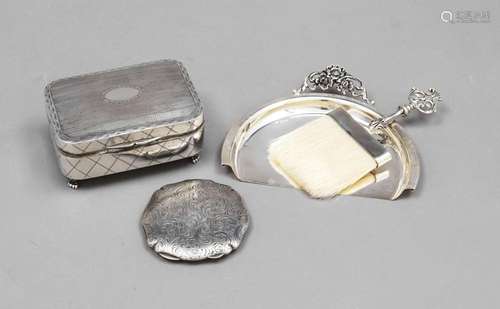 Set of four pieces, 20th c., s