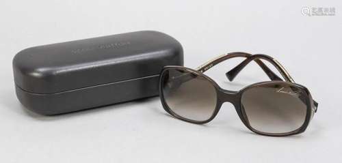 Louis Vuitton, sunglasses, plast