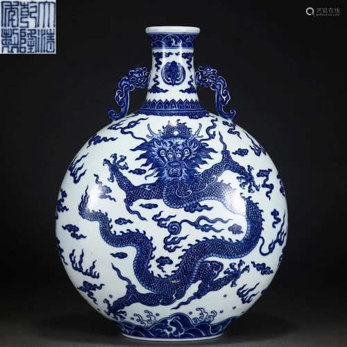 A Chinese Blue and White Dragon Vase Bianhu Qing Dyn.