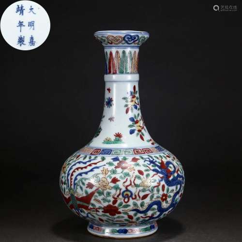 A Chinese Famille Verte Decorative Vase Qing Dyn.