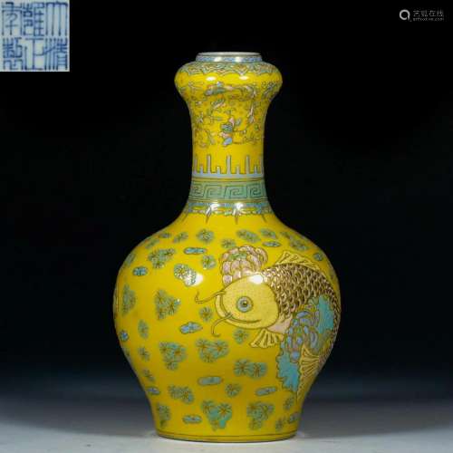 A Chinese Famille Rose Garlic Head Vase Qing Dyn.