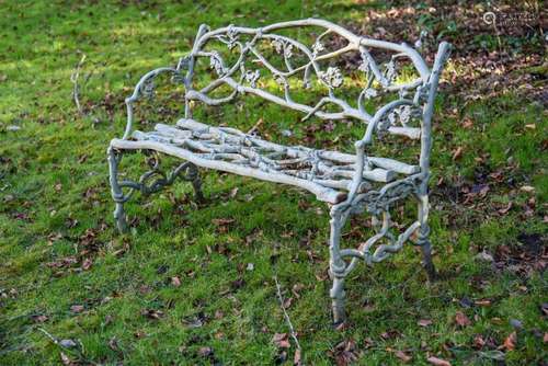 A VICTORIAN PAINTED CAST IRON GARDEN SEAT, JOHN PINCH, DUDLE...