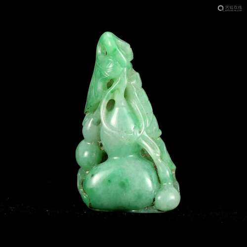 A JADEITE 'GOURD' PENDANT