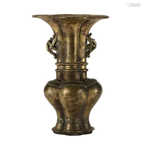 A GILT-BRONZE VASE WITH FLARED MOUTH