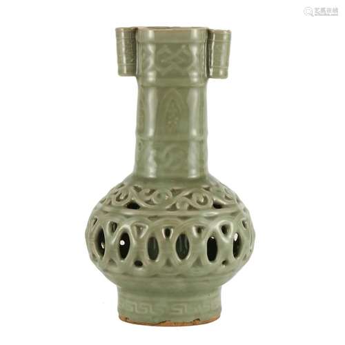 A LONGQUAN CELADON CARVED VASE