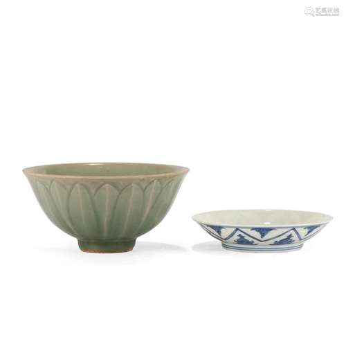 A SMALL PORCELAIN DISH AND A CELADON PORCELAIN BOWL